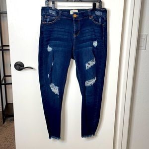 RWN (By Rawan) Size 14 Curvy Skinny stretch Jeans